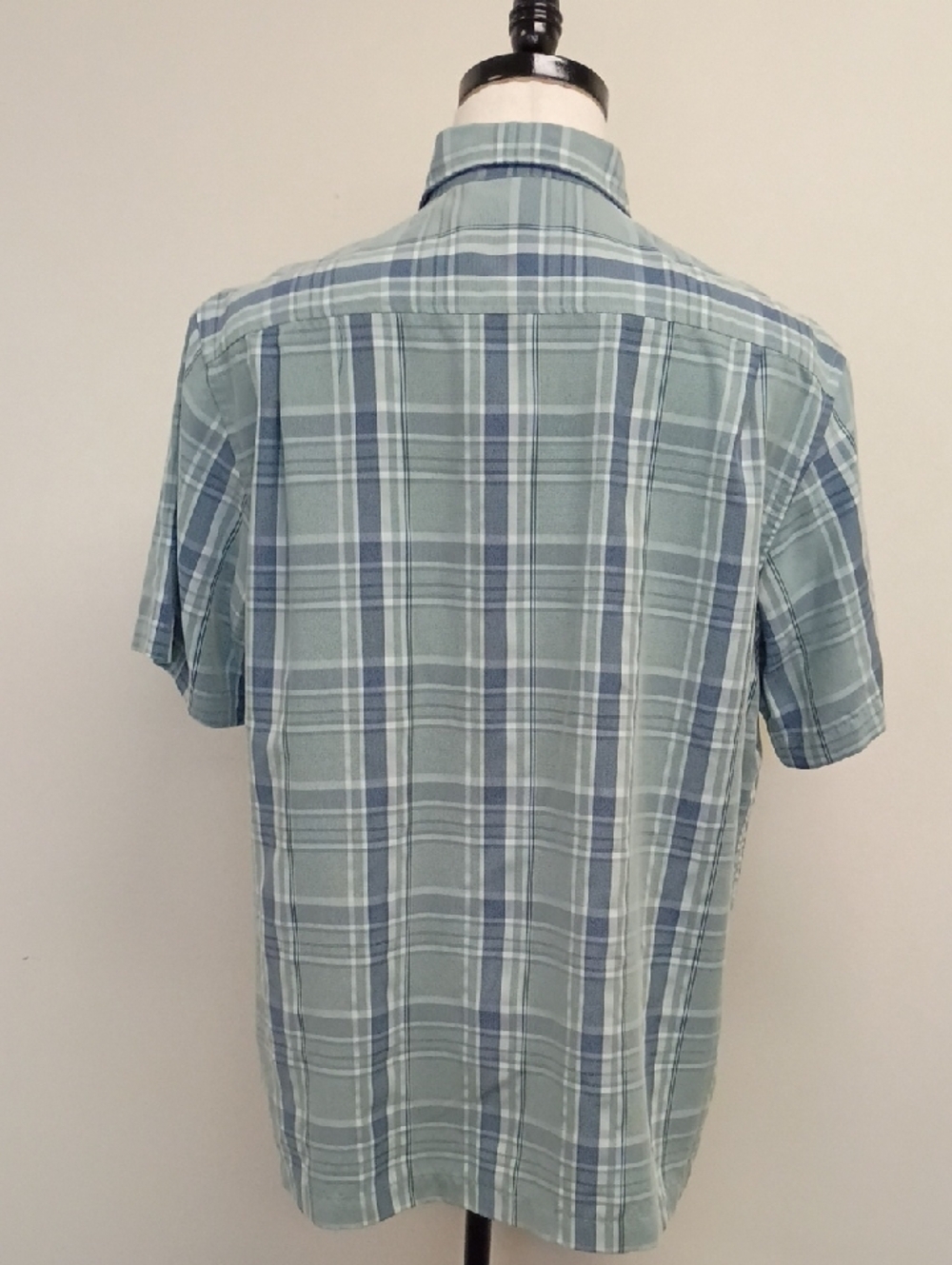 Roundtree & Yorke Plaid Short Sleeve Button Down Shirt Size Large - Picture 3 of 9
